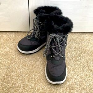 Avalanche Kids Snow boots Size 3